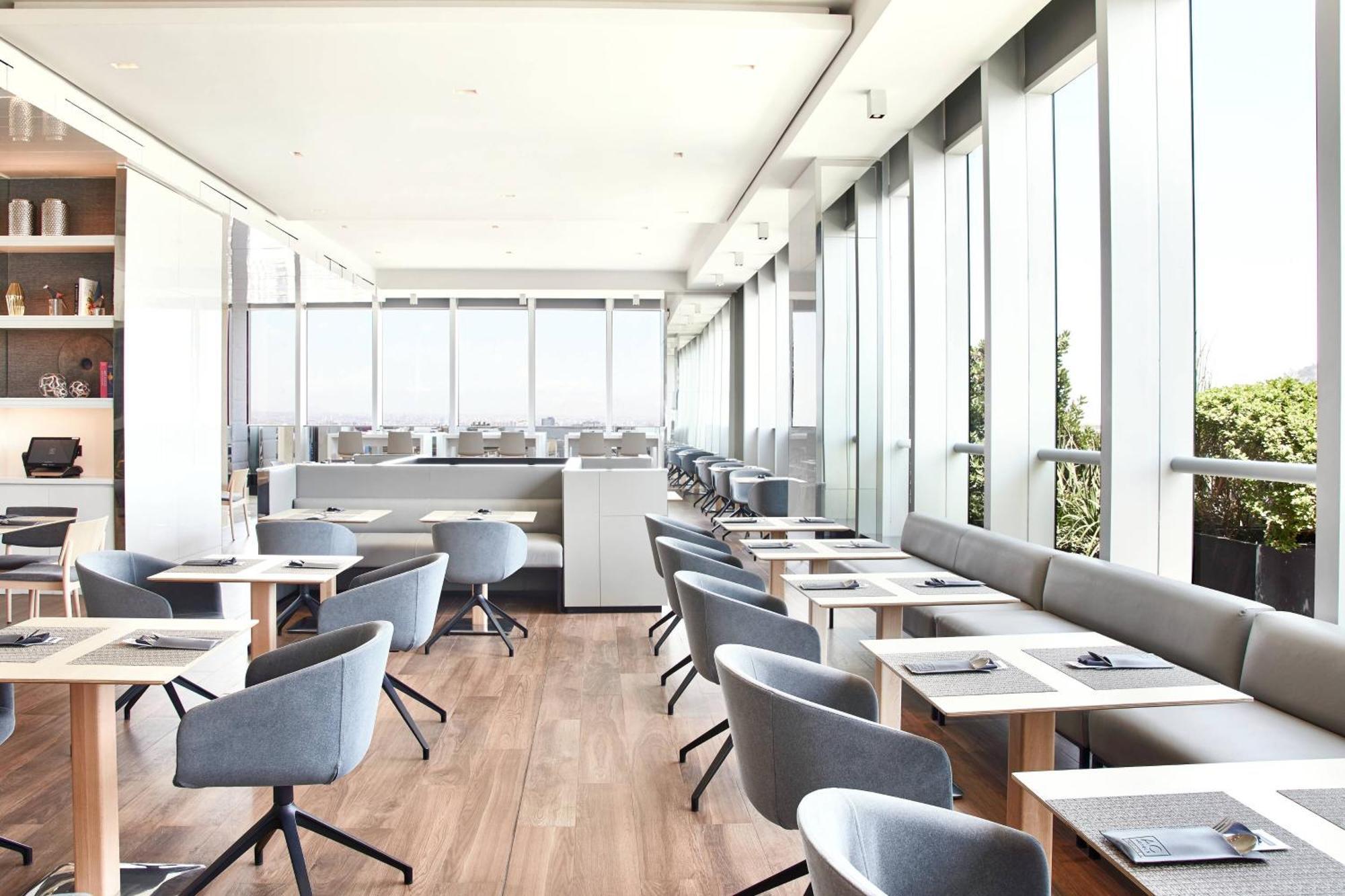 Ac Hotel By Marriott Santiago Cenco Costanera Екстериор снимка
