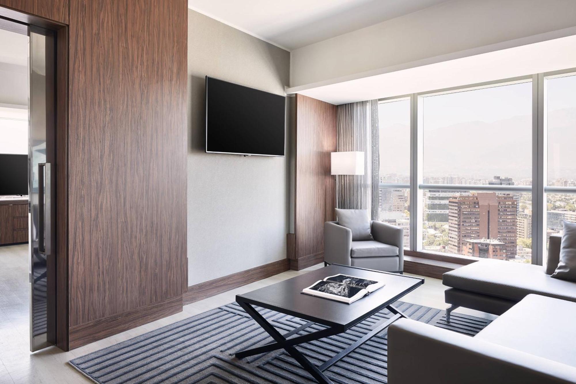 Ac Hotel By Marriott Santiago Cenco Costanera Екстериор снимка